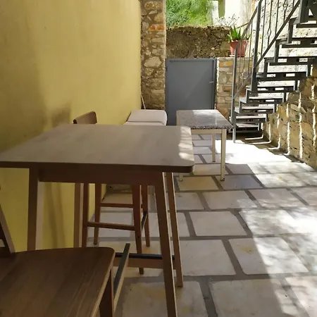 Ermoupolis 1834 Traditional Stone Yard House *